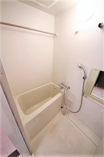 エスリード新大阪コンフォールI番館の風呂写真