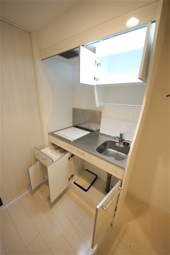 セレニテ本町グランデのキッチン写真