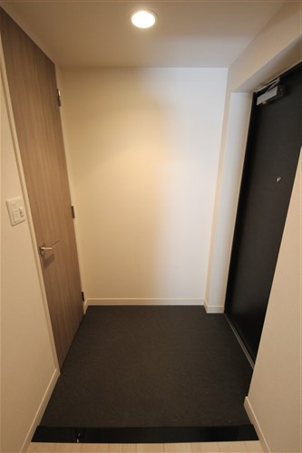 プレサンス松屋町駅前デュオの玄関写真