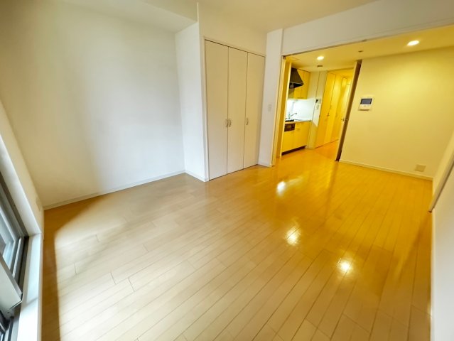 ポートヴィラ靭公園の居間写真