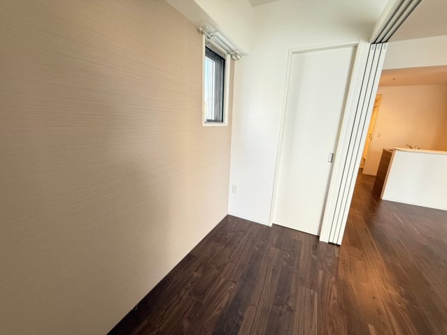 セレニテフラン本町の居間写真