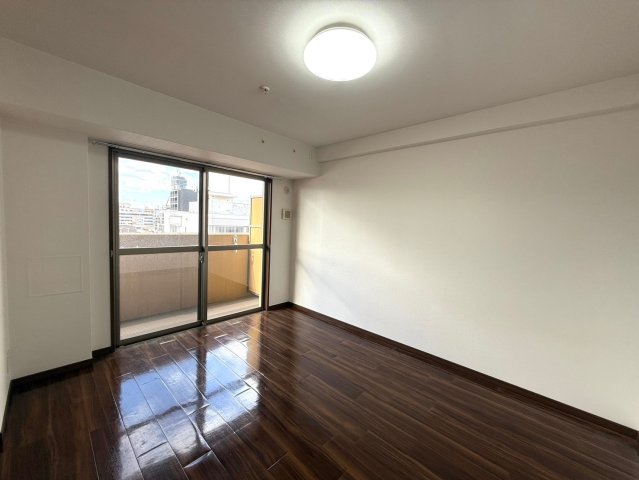 フォレステージュ北堀江の居間写真