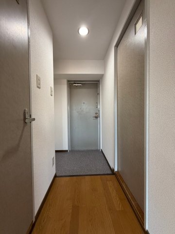 シャリテ今里の玄関写真