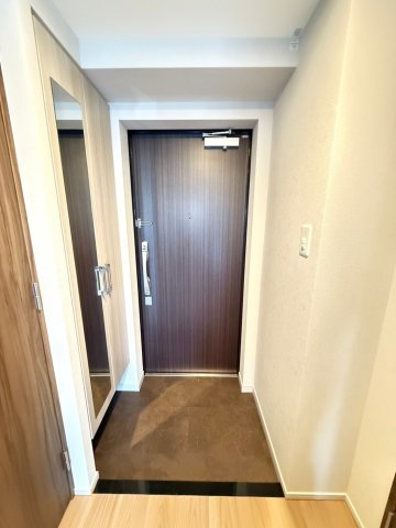 ライフフィールドなにわ本町RUELLEの玄関写真
