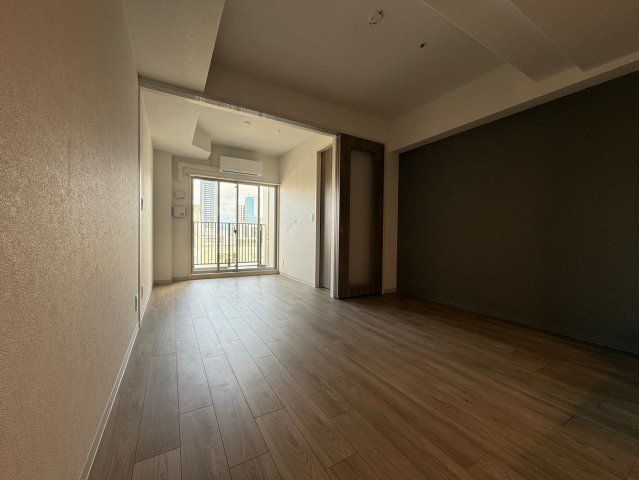 アーバネックス南森町EASTの居間写真