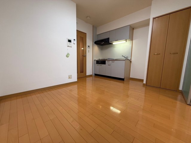 ONE ROOF FLAT FUKUSHIMAの居間写真