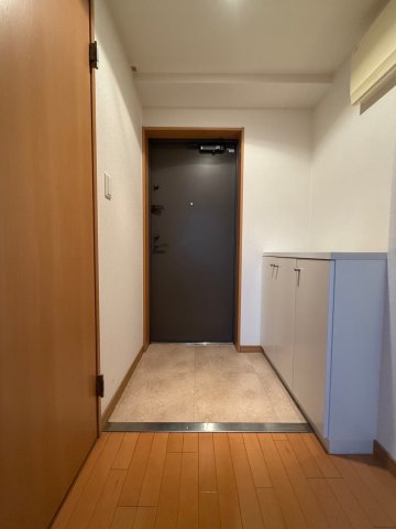 ONE ROOF FLAT FUKUSHIMAの玄関写真