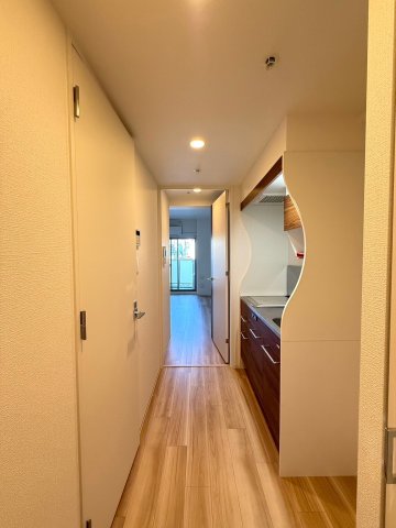 セレニテ堺筋本町リアンの玄関写真