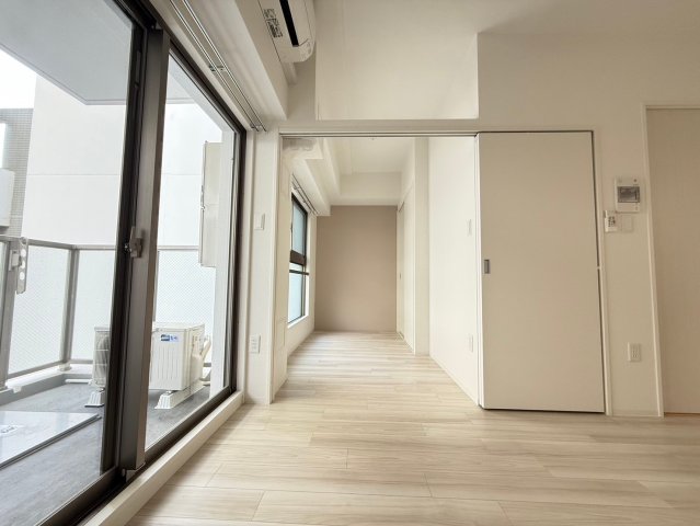 セレニテ東三国ミラクの居間写真