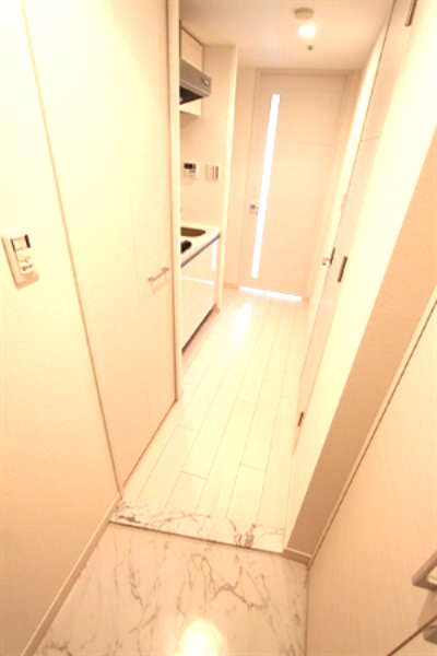 エスライズ東本町の玄関写真