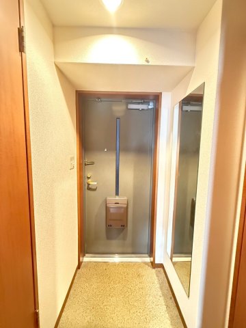 セントアミール南久宝寺の玄関写真