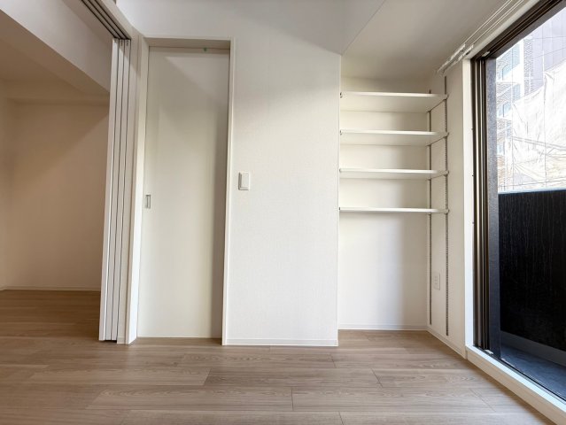 セレニテ難波ミラク参番館の居間写真