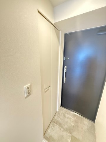 ドゥーエ立売堀の玄関写真
