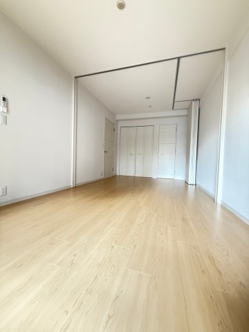 グレンパーク梅田北の居間写真