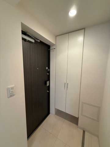 La Douceur梅田Eastの玄関写真