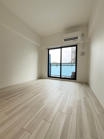 SーRESIDENCE難波大国町dominaの居間写真