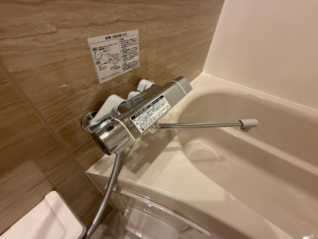 コンフォリア・リヴ本町WEST Qの風呂写真