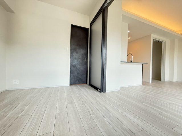 S-RESIDENCE福島diverseの居間写真