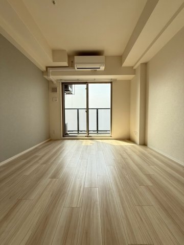 アプリーレ松屋町の居間写真