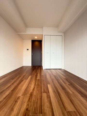 アプリーレ松屋町の居間写真