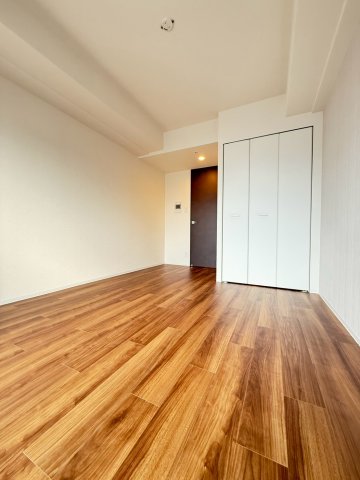 アプリーレ松屋町の居間写真