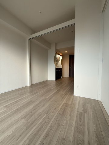 アプリーレ松屋町の居間写真