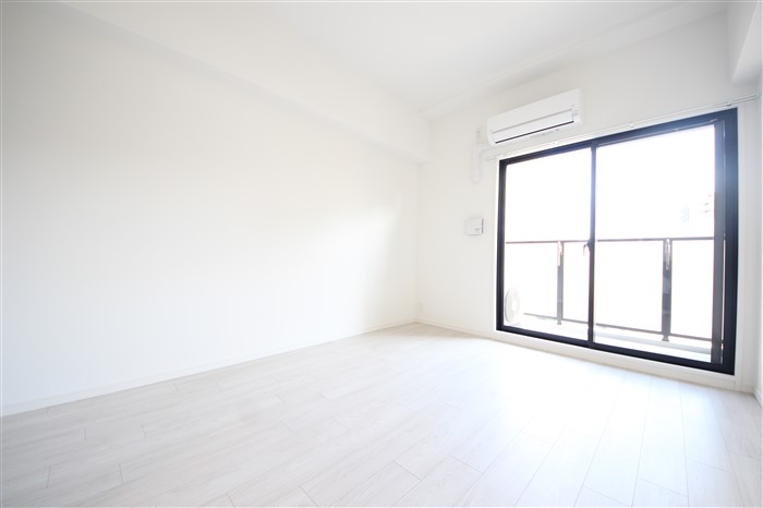 SーRESIDENCE福島GRANDEの居間写真