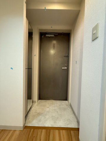グラマシー心斎橋東の玄関写真