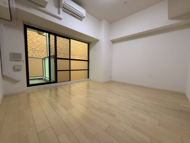 HS梅田EASTの居間写真