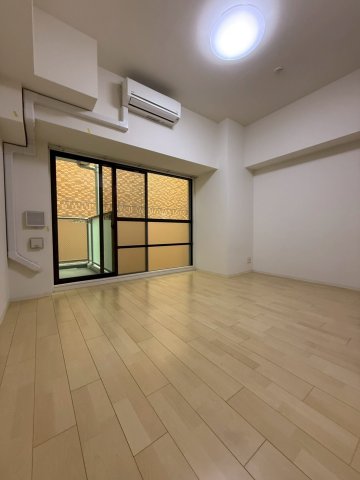 HS梅田EASTの居間写真