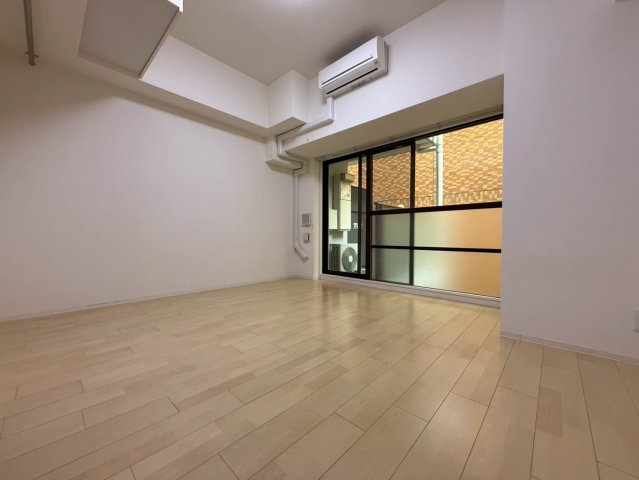 HS梅田EASTの居間写真