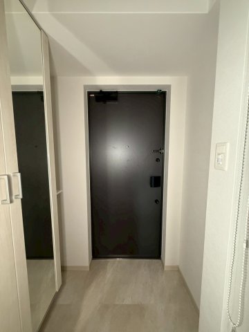 スプランディッド難波IIIの玄関写真