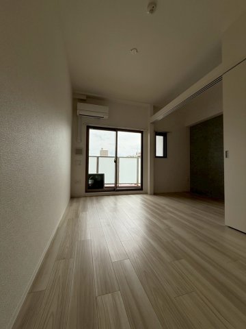 セレニテ天六リアンの居間写真