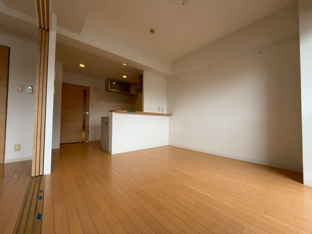 レシェンテ西梅田の居間写真
