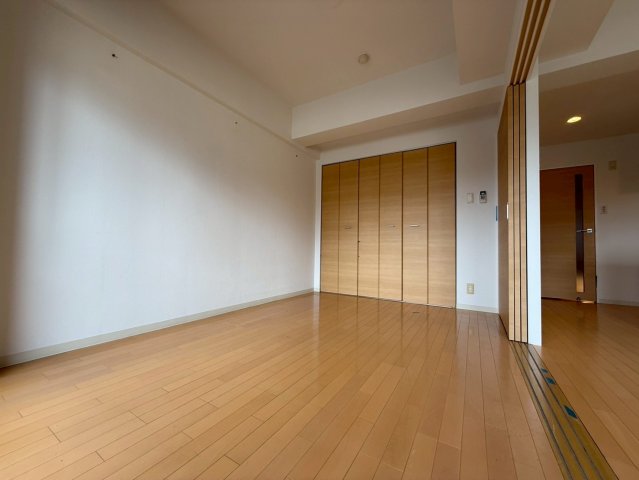 レシェンテ西梅田の居間写真