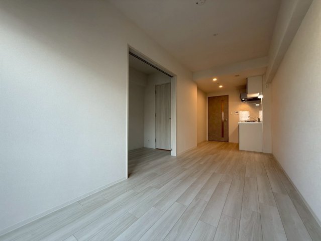 Alivis緑橋の居間写真