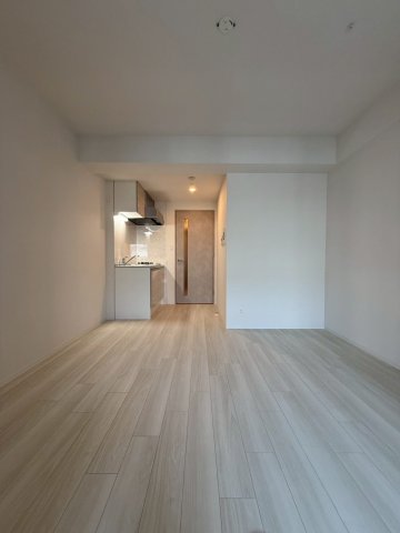 Alivis緑橋の居間写真