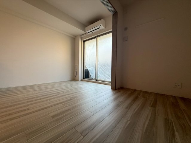 エスリードレジデンス大阪福島シティスクエアの居間写真
