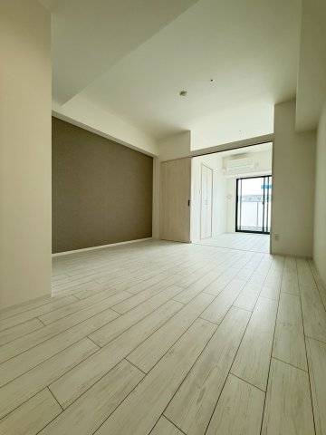 ドゥーエ南堀江の居間写真
