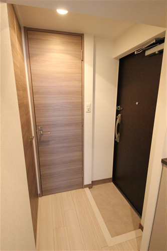 FirstResidenceTemmabashiの玄関写真