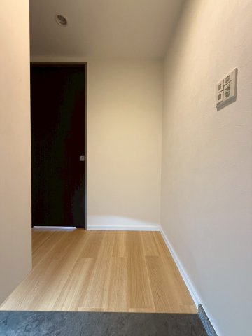レジュールアッシュ福島の玄関写真
