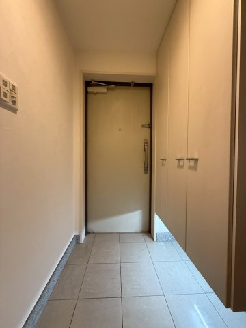 レジュールアッシュ福島の玄関写真