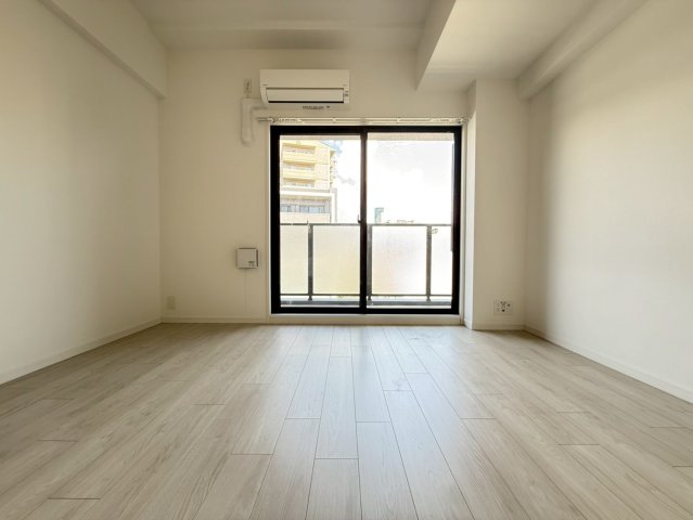 S-RESIDENCE福島GRANDEの居間写真