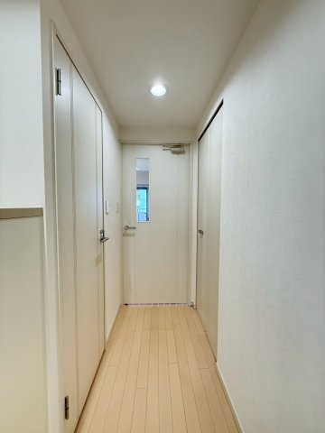 クロスレジデンス大阪新町の居間写真