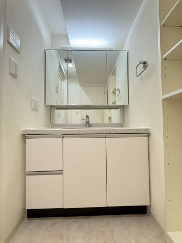 クロスレジデンス大阪新町のキッチン写真
