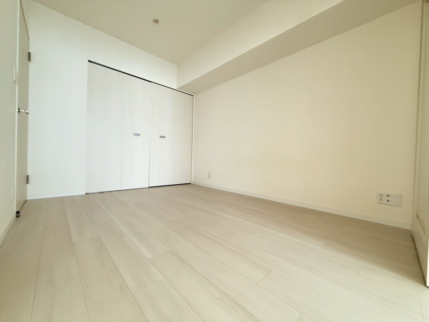 クロスレジデンス大阪新町の内装写真
