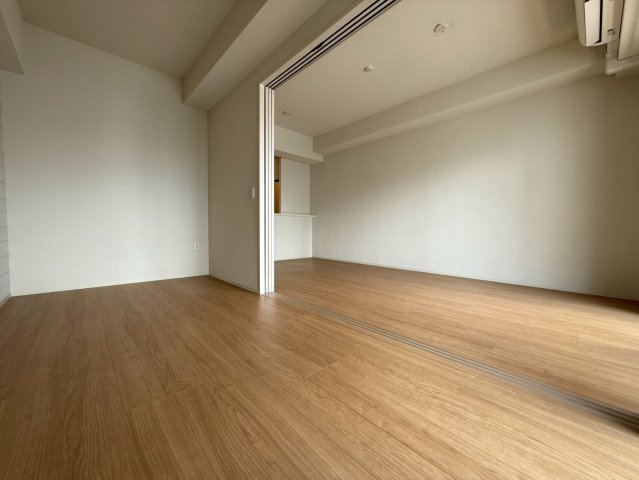 ATKレジデンスなんばの居間写真