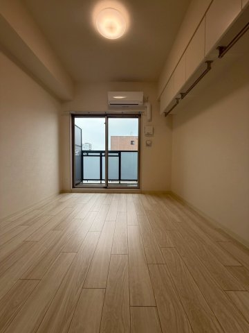 プレサンス桜川グロワールの居間写真