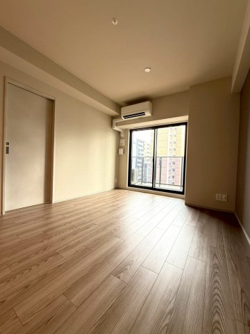 ルフォンプログレ新町の居間写真