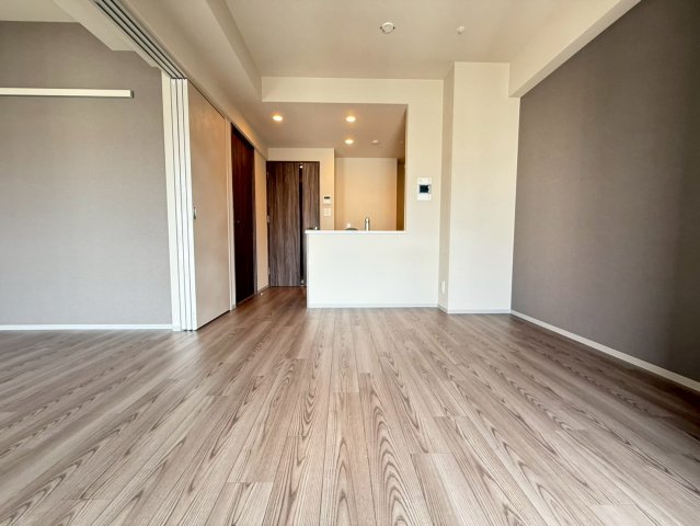 ルフォンプログレ新町の居間写真